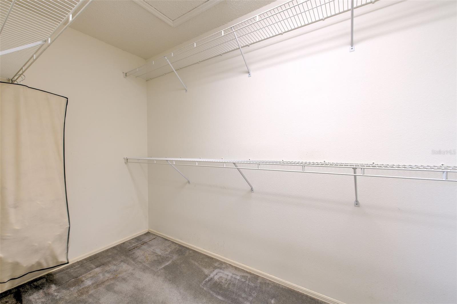 235 LAKEWAY LN — photo 21