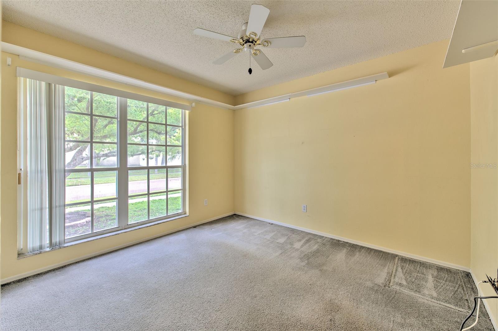 235 LAKEWAY LN — photo 14