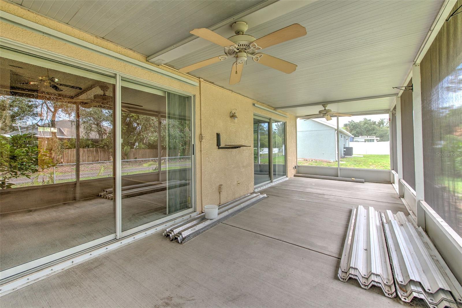 235 LAKEWAY LN — photo 24