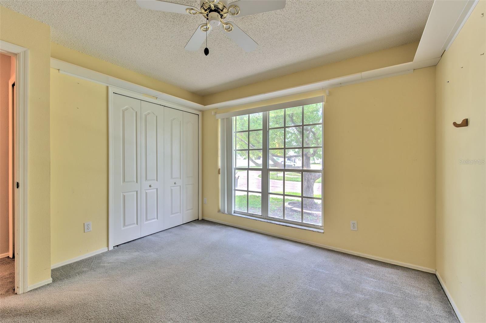 235 LAKEWAY LN — photo 13