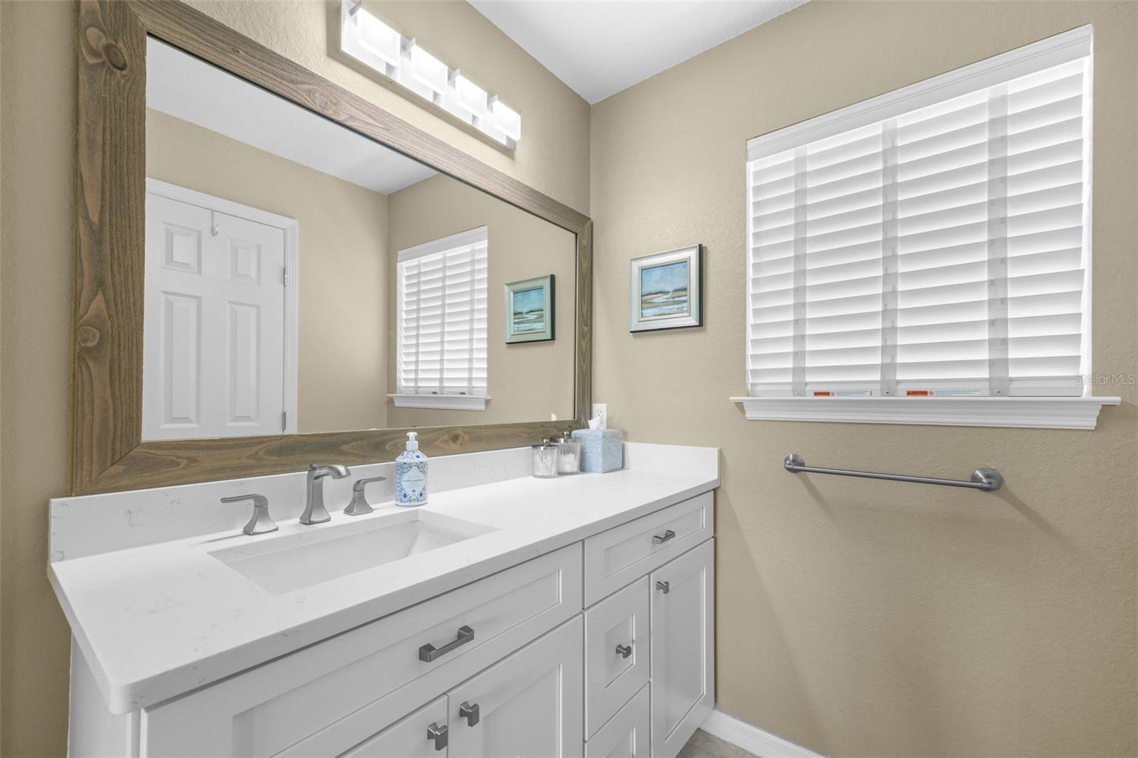 6337 CEDAR ST NE — photo 41