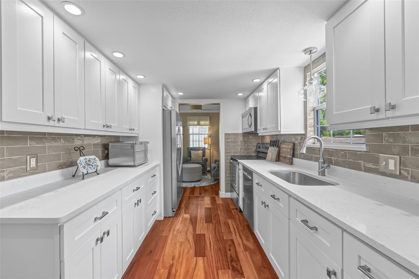 6337 CEDAR ST NE — photo 18