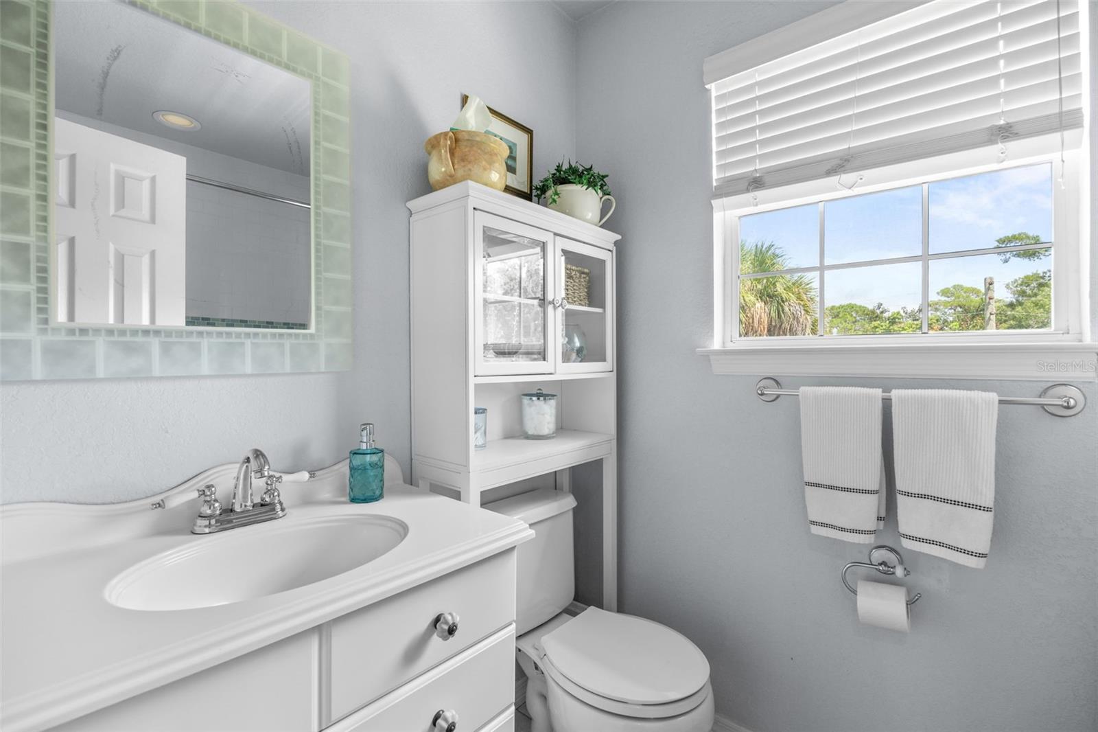 6337 CEDAR ST NE — photo 32