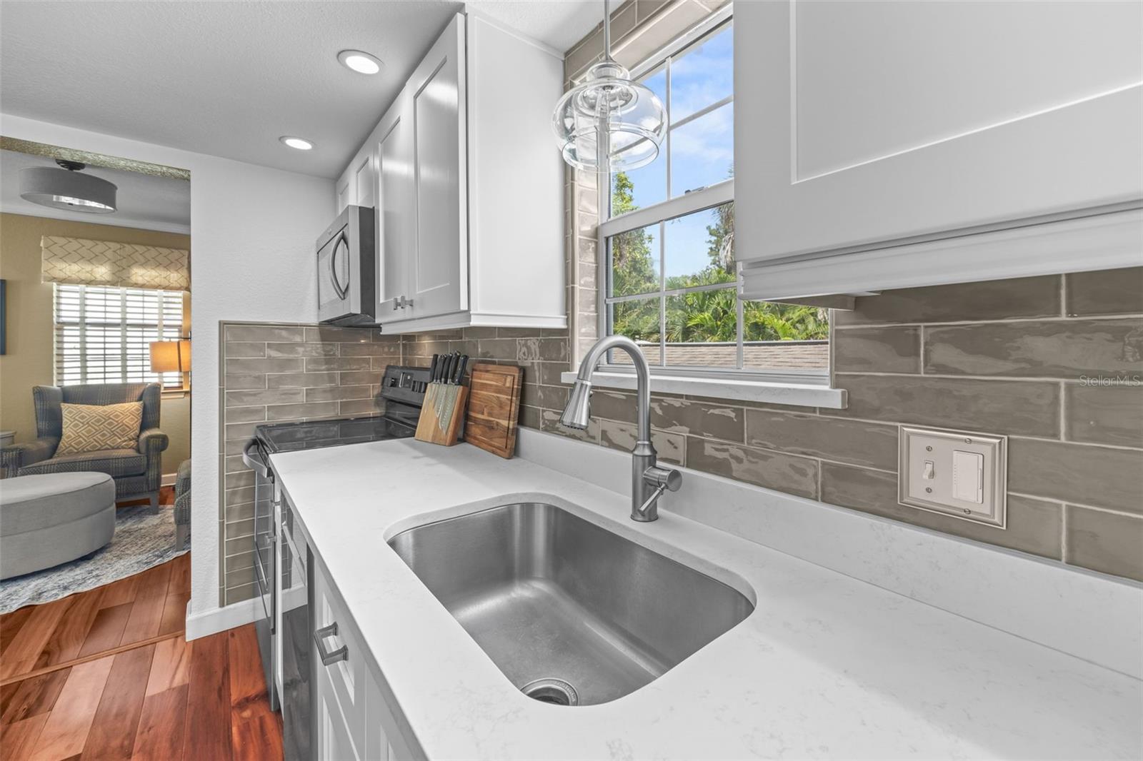 6337 CEDAR ST NE — photo 20