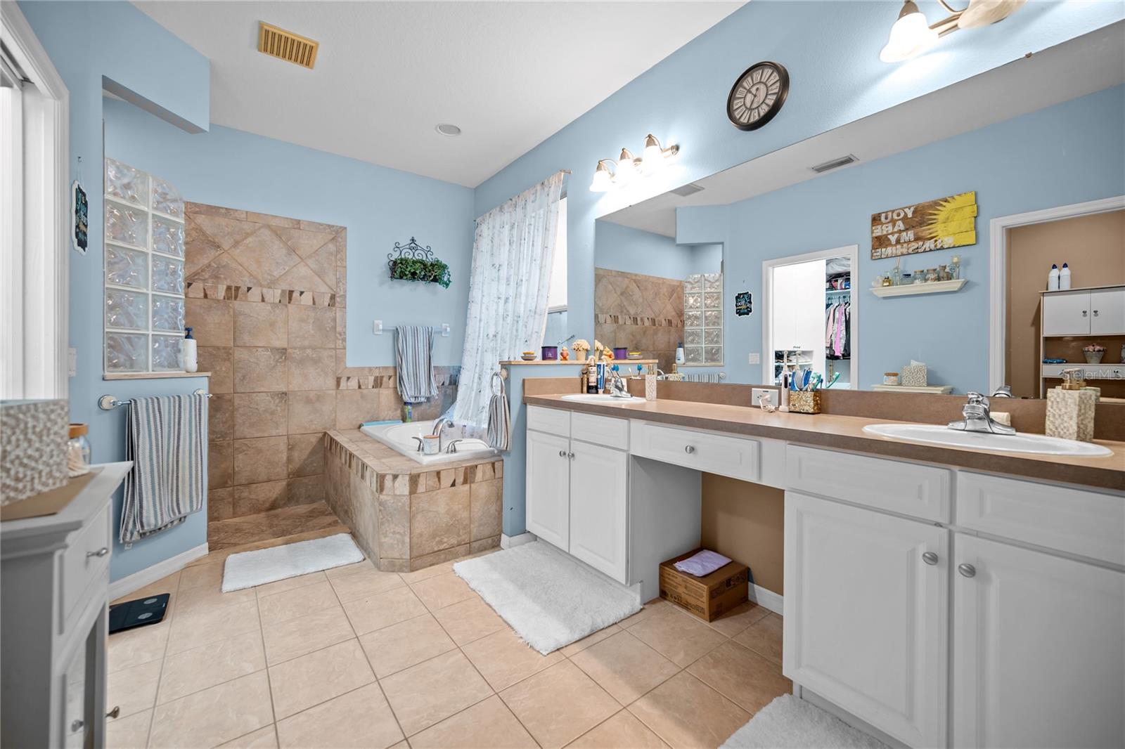 27537 EDENFIELD DR — photo 20