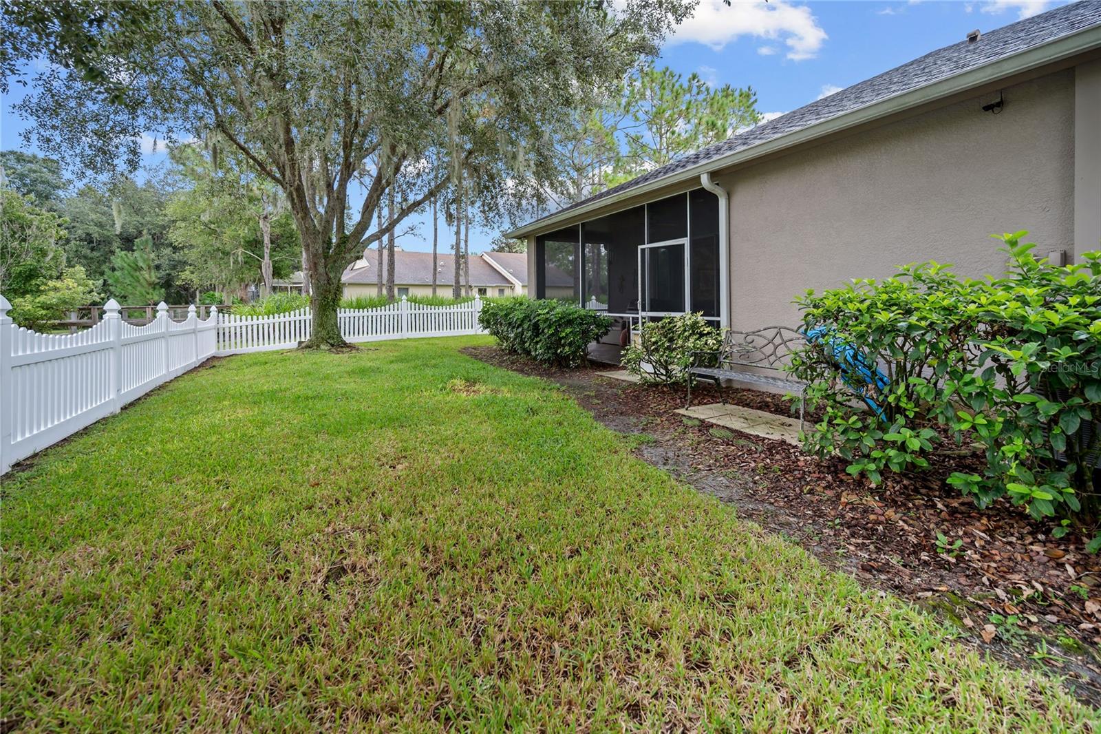 27537 EDENFIELD DR — photo 31