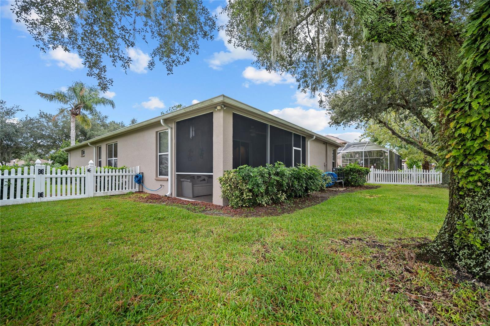 27537 EDENFIELD DR — photo 30