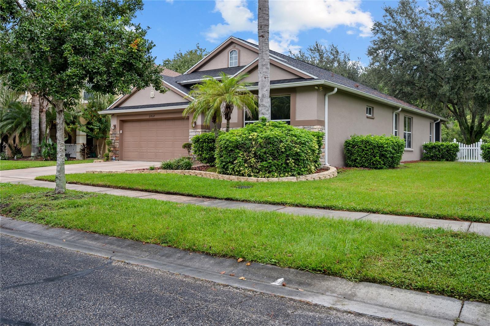 27537 EDENFIELD DR — photo 3