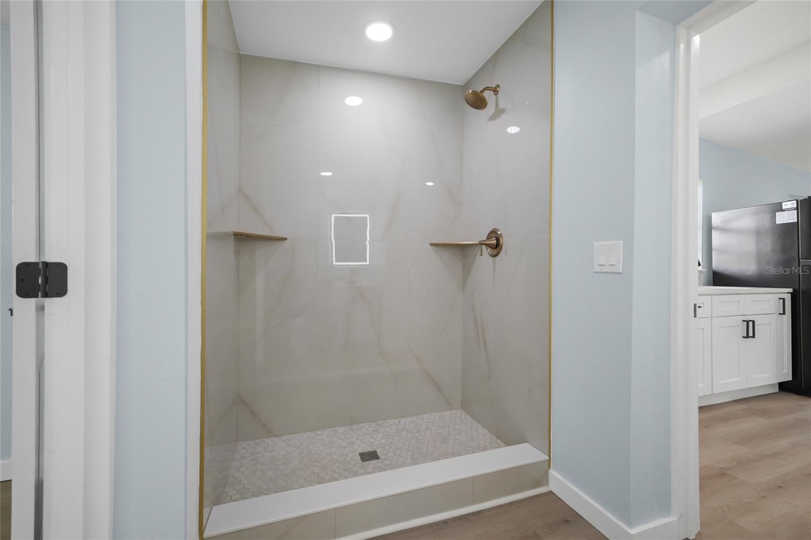 4923 S 83RD ST — photo 32
