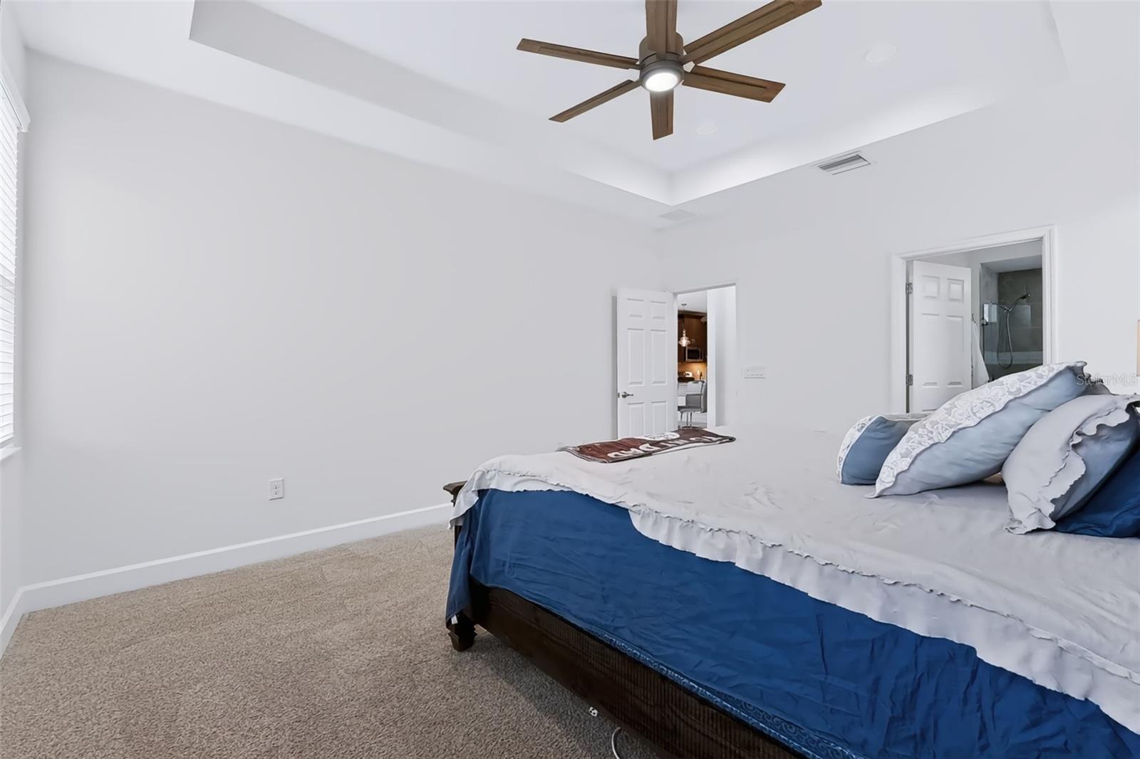 6118 VOYAGERS PL — photo 29