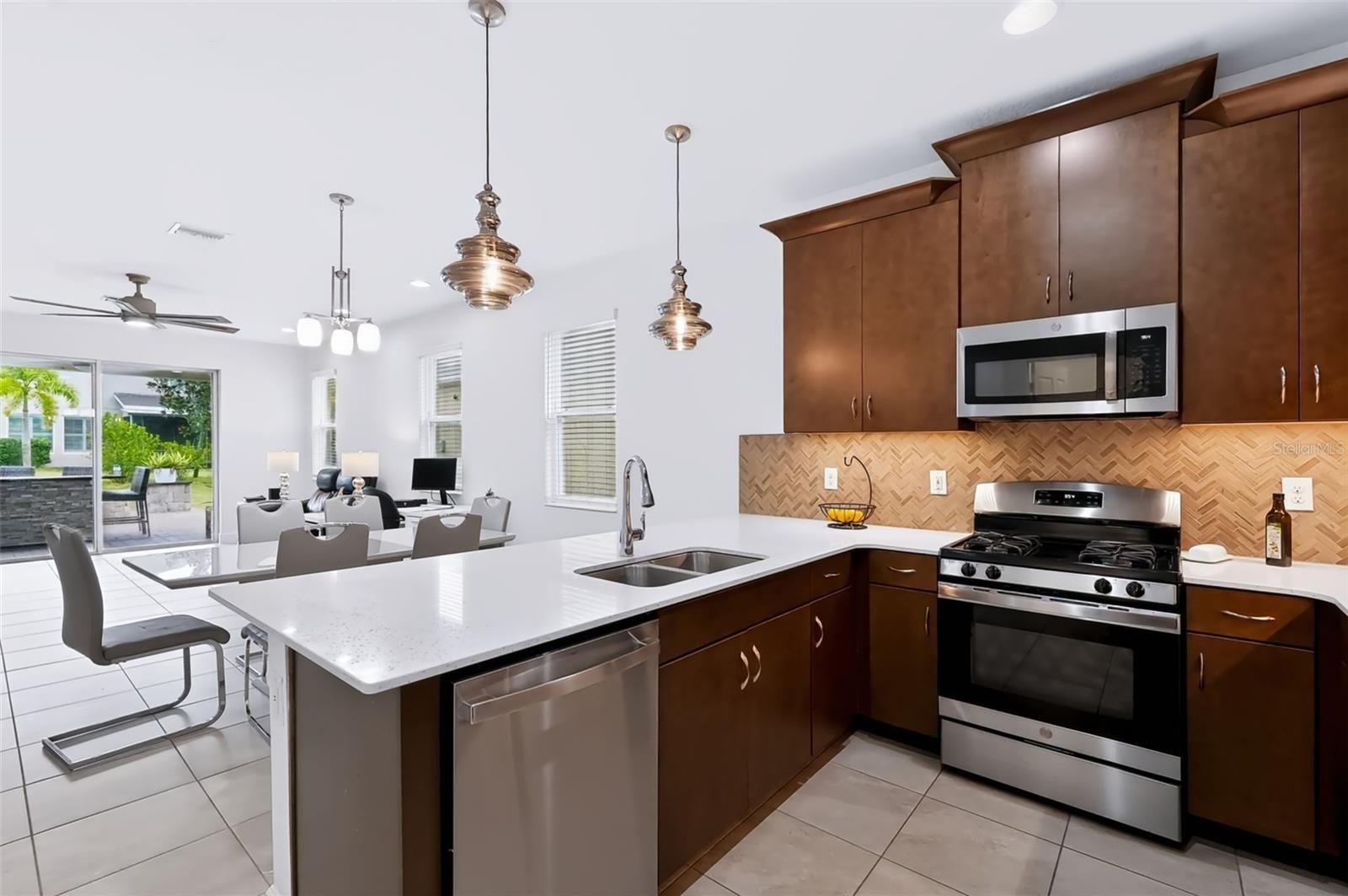 6118 VOYAGERS PL — photo 23