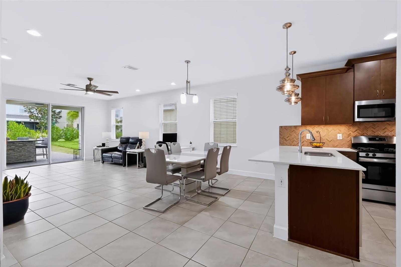 6118 VOYAGERS PL — photo 19
