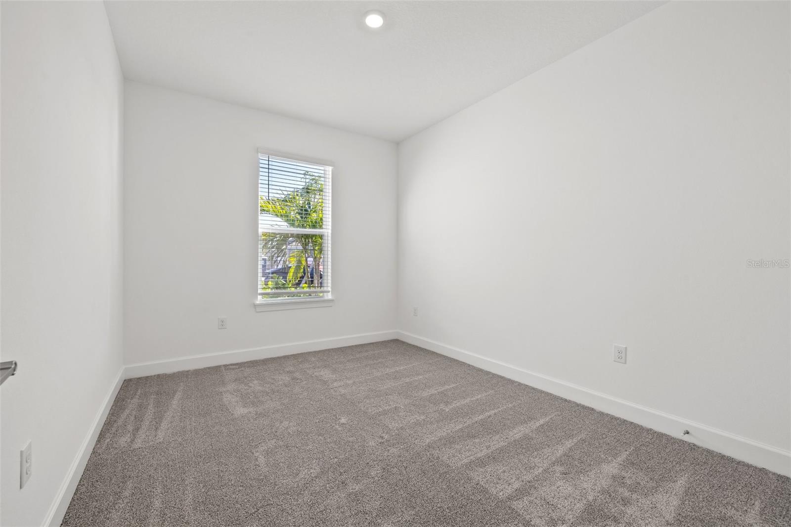 16117 ISOLA PL — photo 23