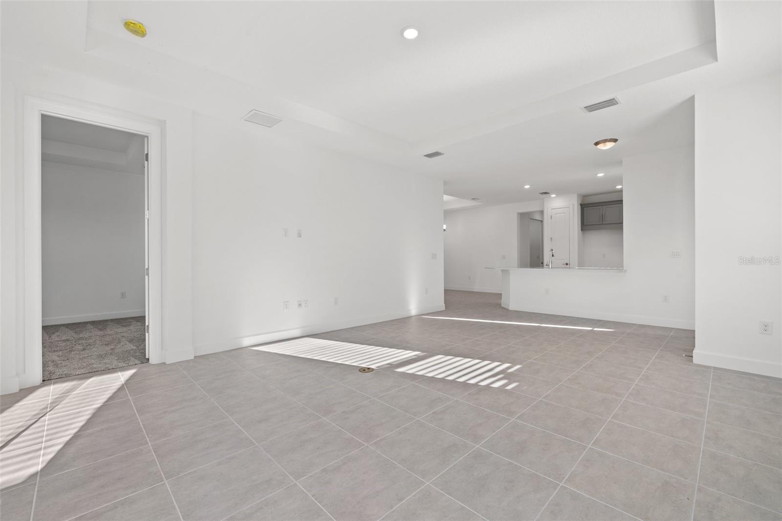 16117 ISOLA PL — photo 7
