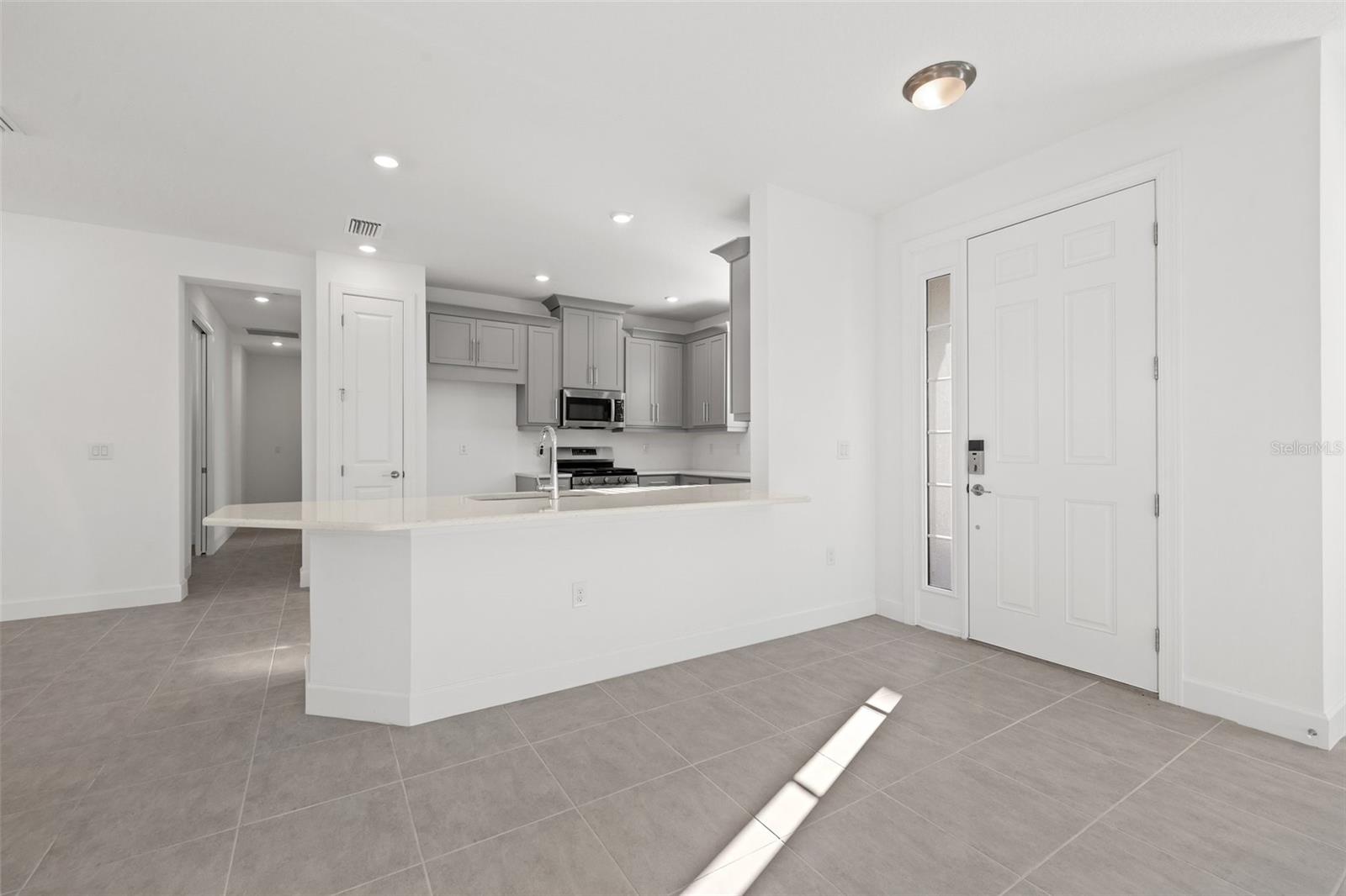 16117 ISOLA PL — photo 11