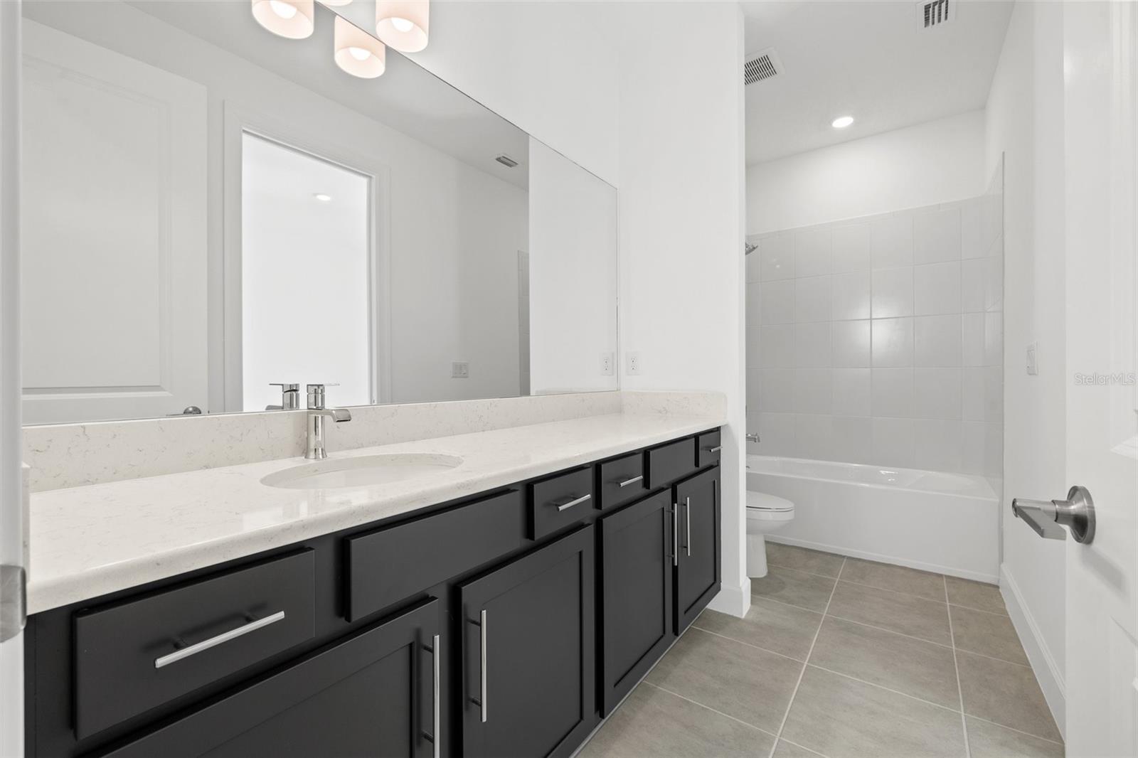 16117 ISOLA PL — photo 21
