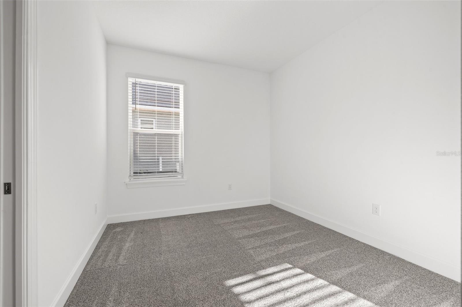 16117 ISOLA PL — photo 20
