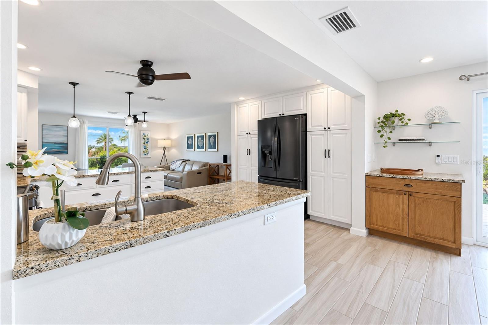 1 OAKWOOD DR N #1 — photo 37