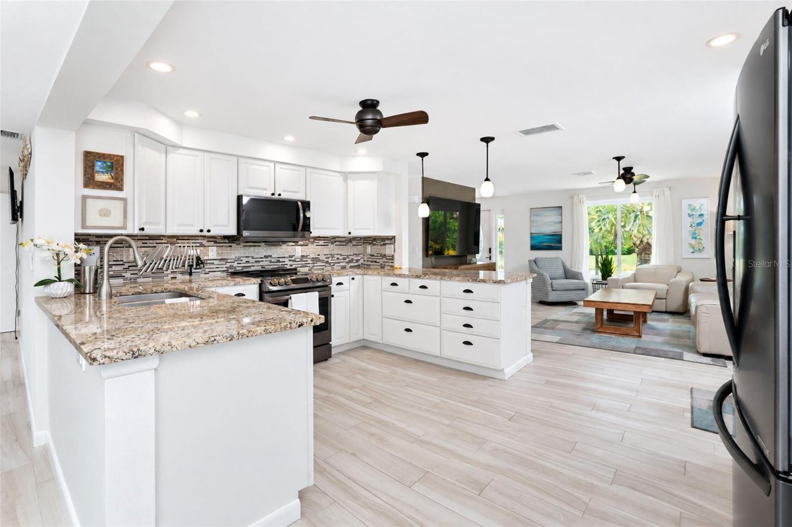 1 OAKWOOD DR N #1 — photo 22