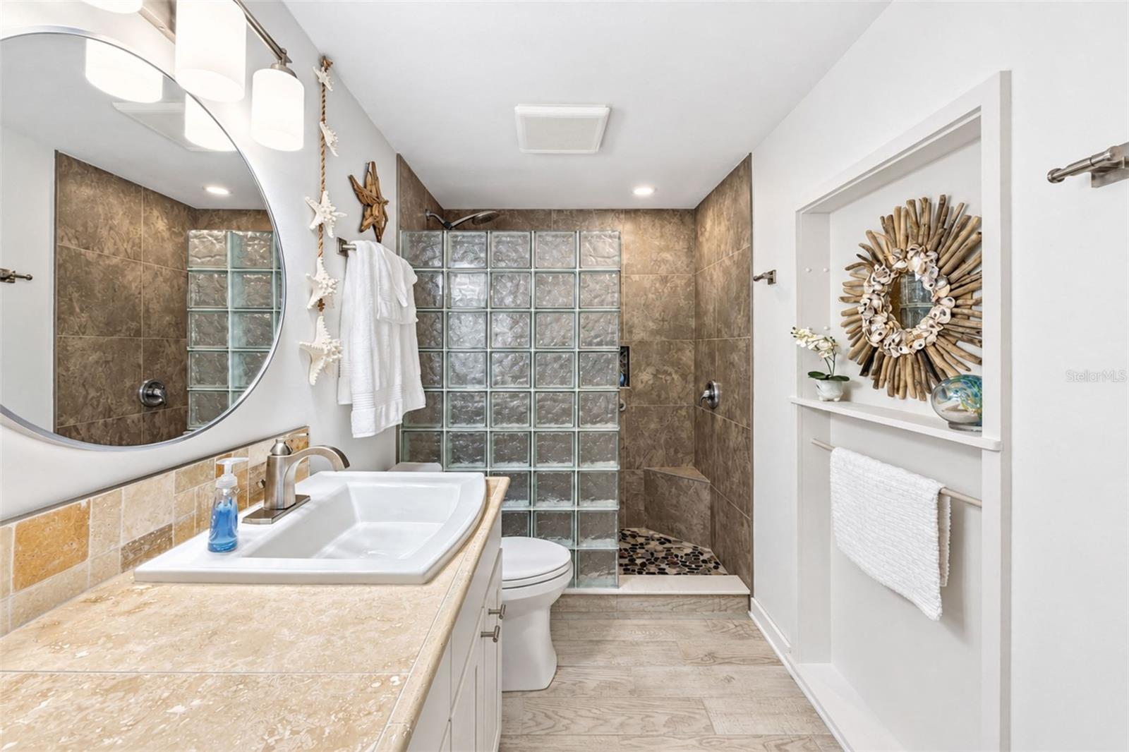 1 OAKWOOD DR N #1 — photo 54