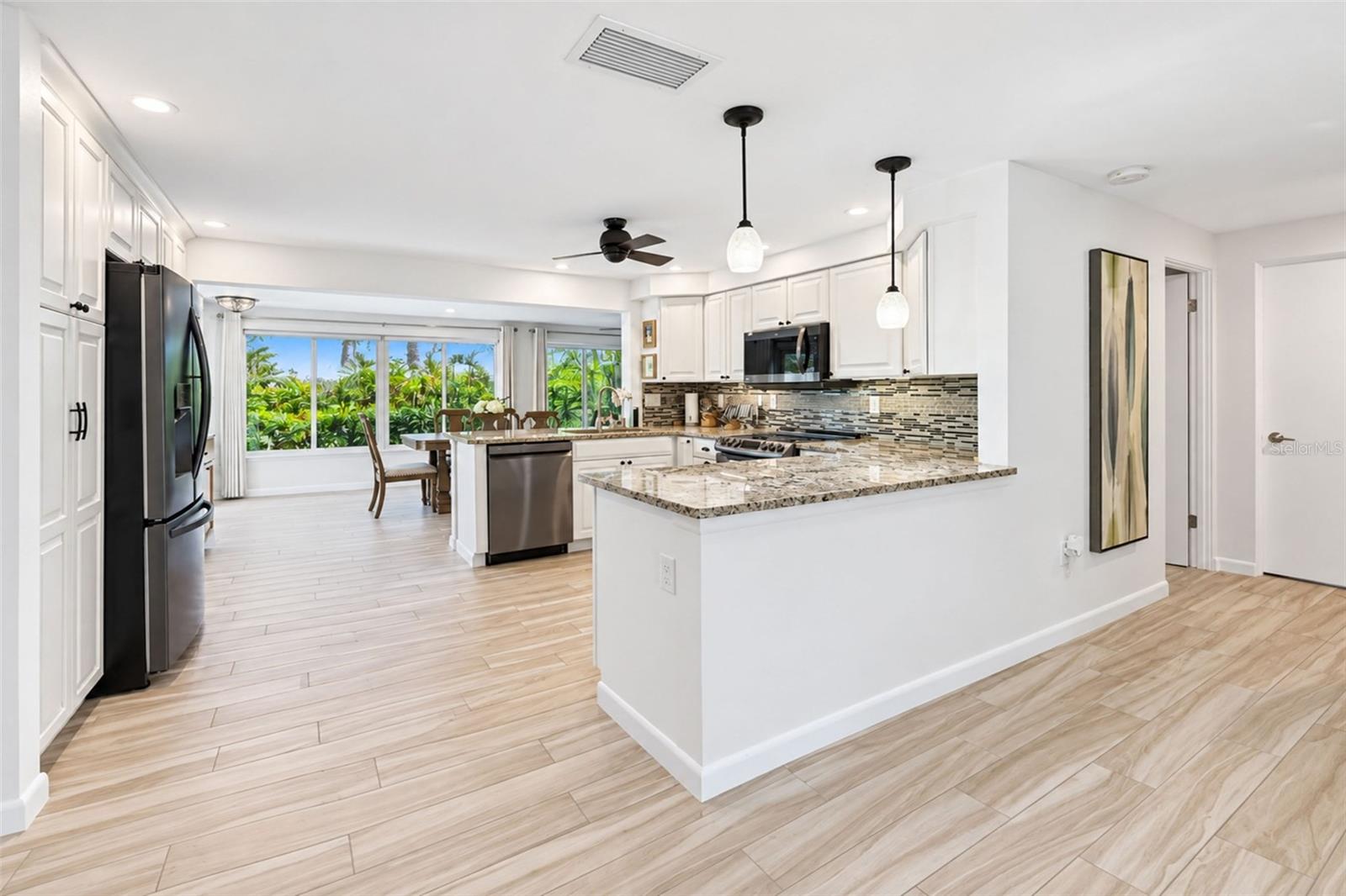 1 OAKWOOD DR N #1 — photo 33