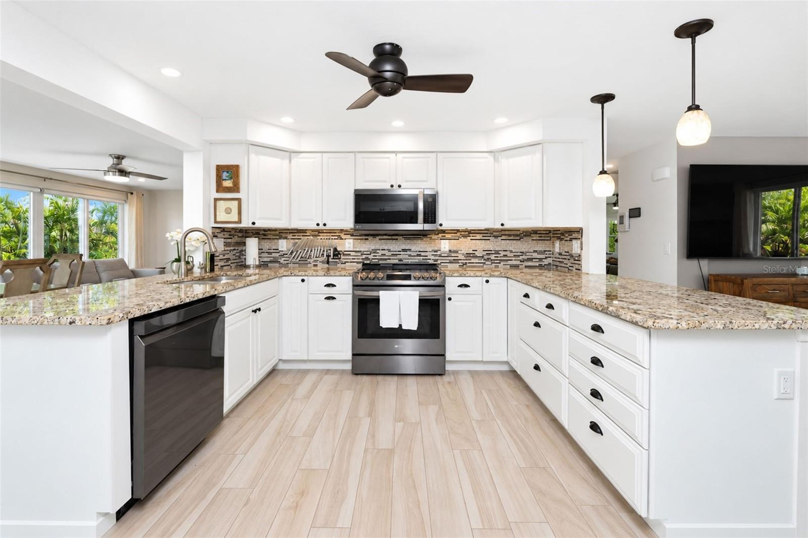 1 OAKWOOD DR N #1 — photo 23