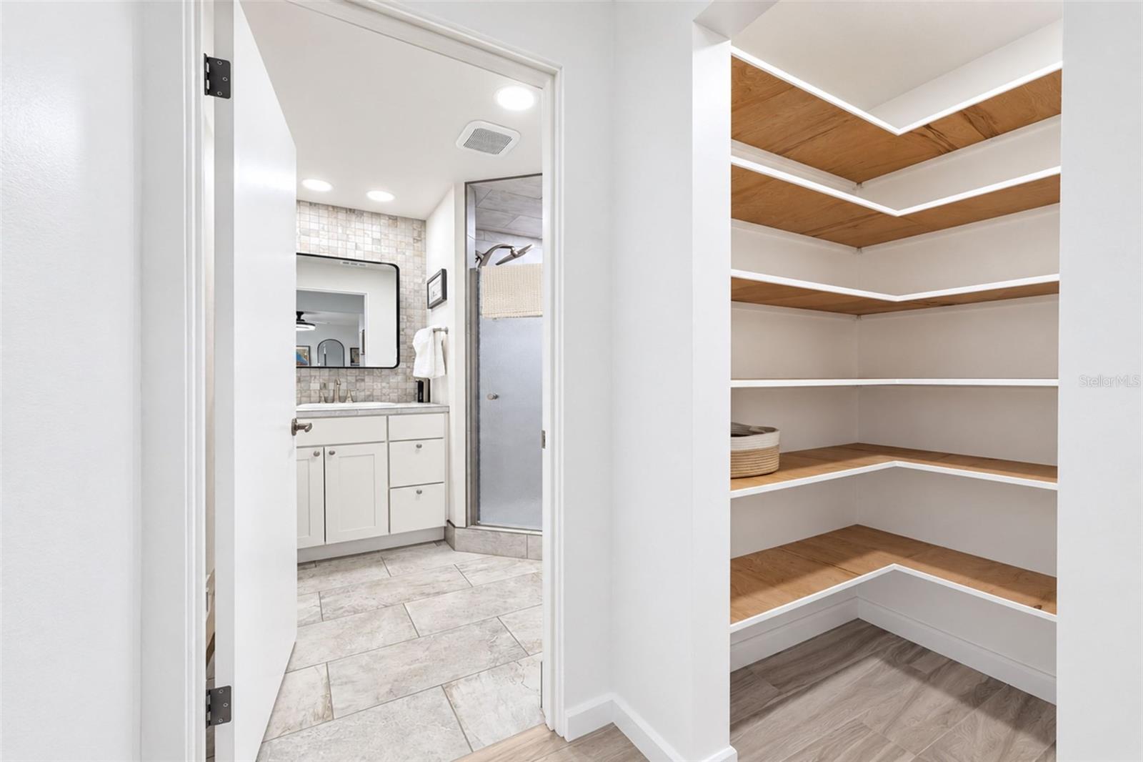 1 OAKWOOD DR N #1 — photo 47