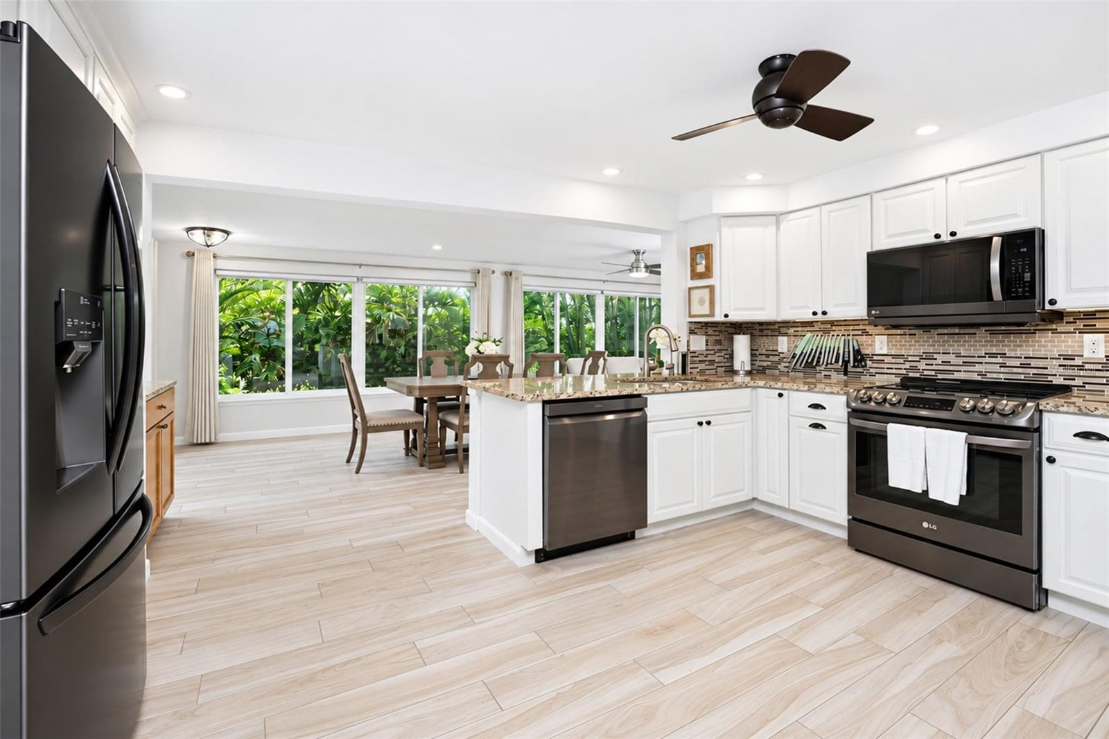 1 OAKWOOD DR N #1 — photo 25
