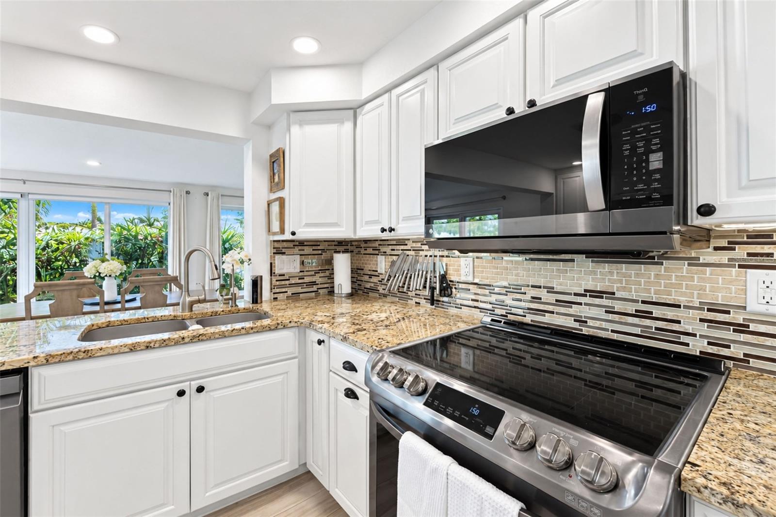 1 OAKWOOD DR N #1 — photo 34