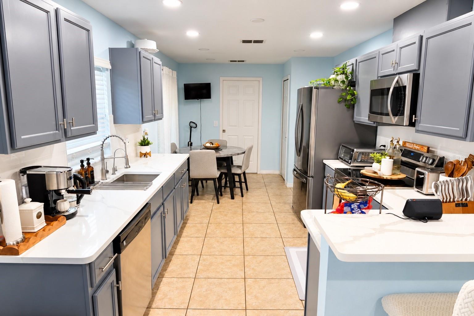 7816 HARBOR BRIDGE BLVD — photo 11