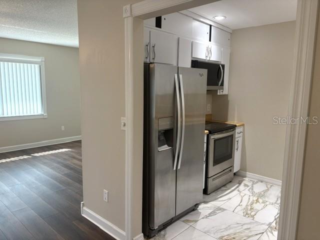301 FRIAR CT #B — photo 14