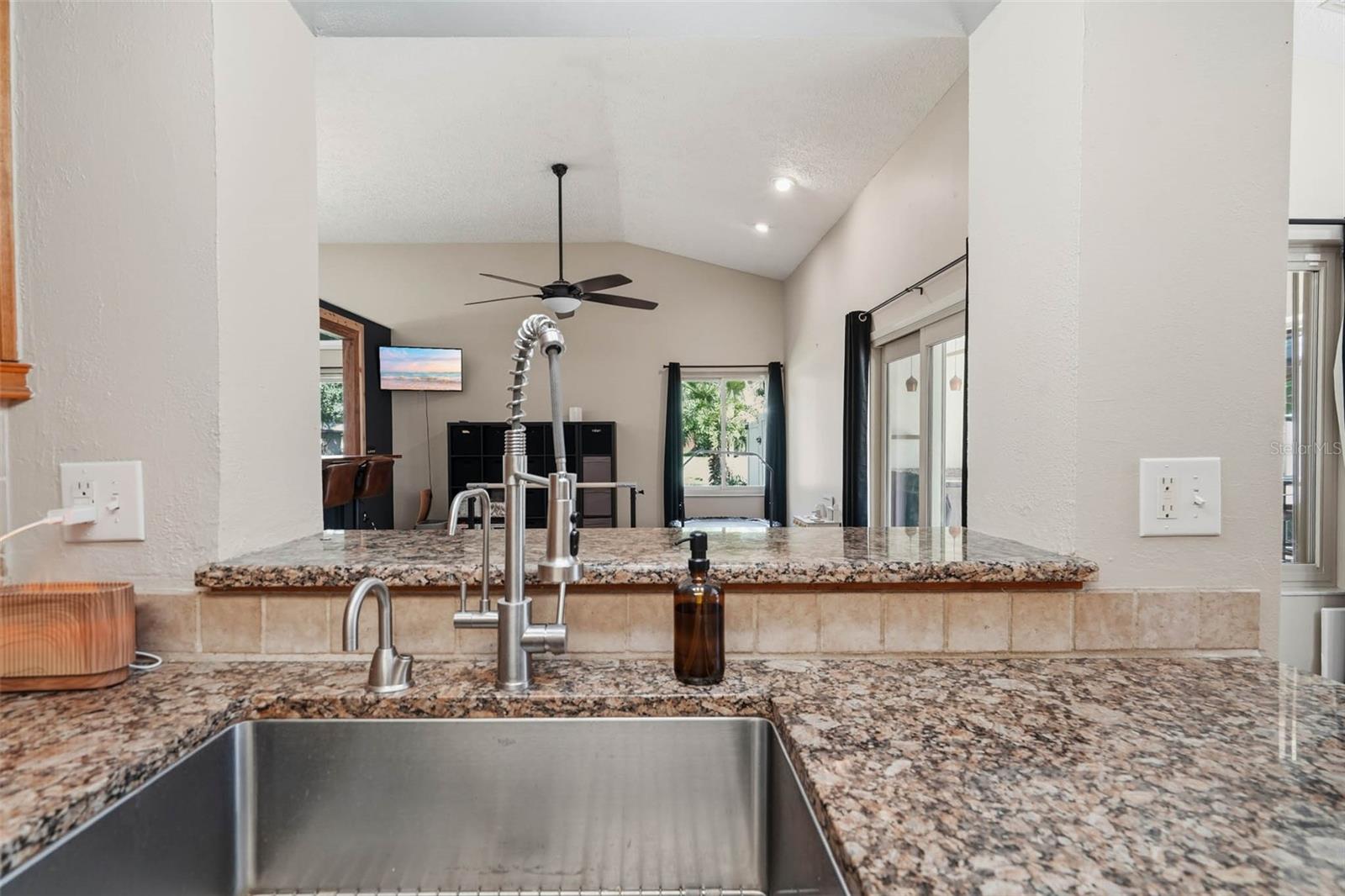 2715 MOCK ORANGE CT — photo 19