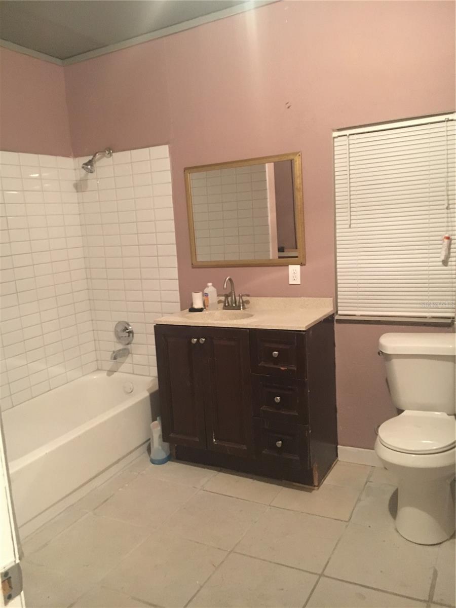 2709 E 15TH AVE — photo 27