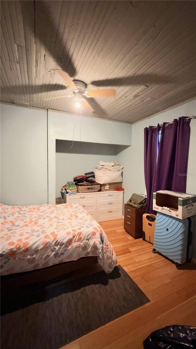 2709 E 15TH AVE — photo 2