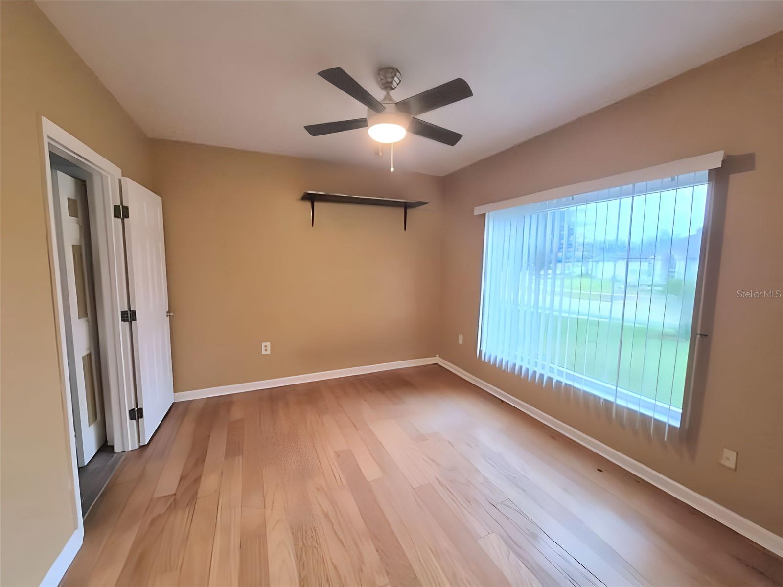 902 GREENBELT CIR — photo 13