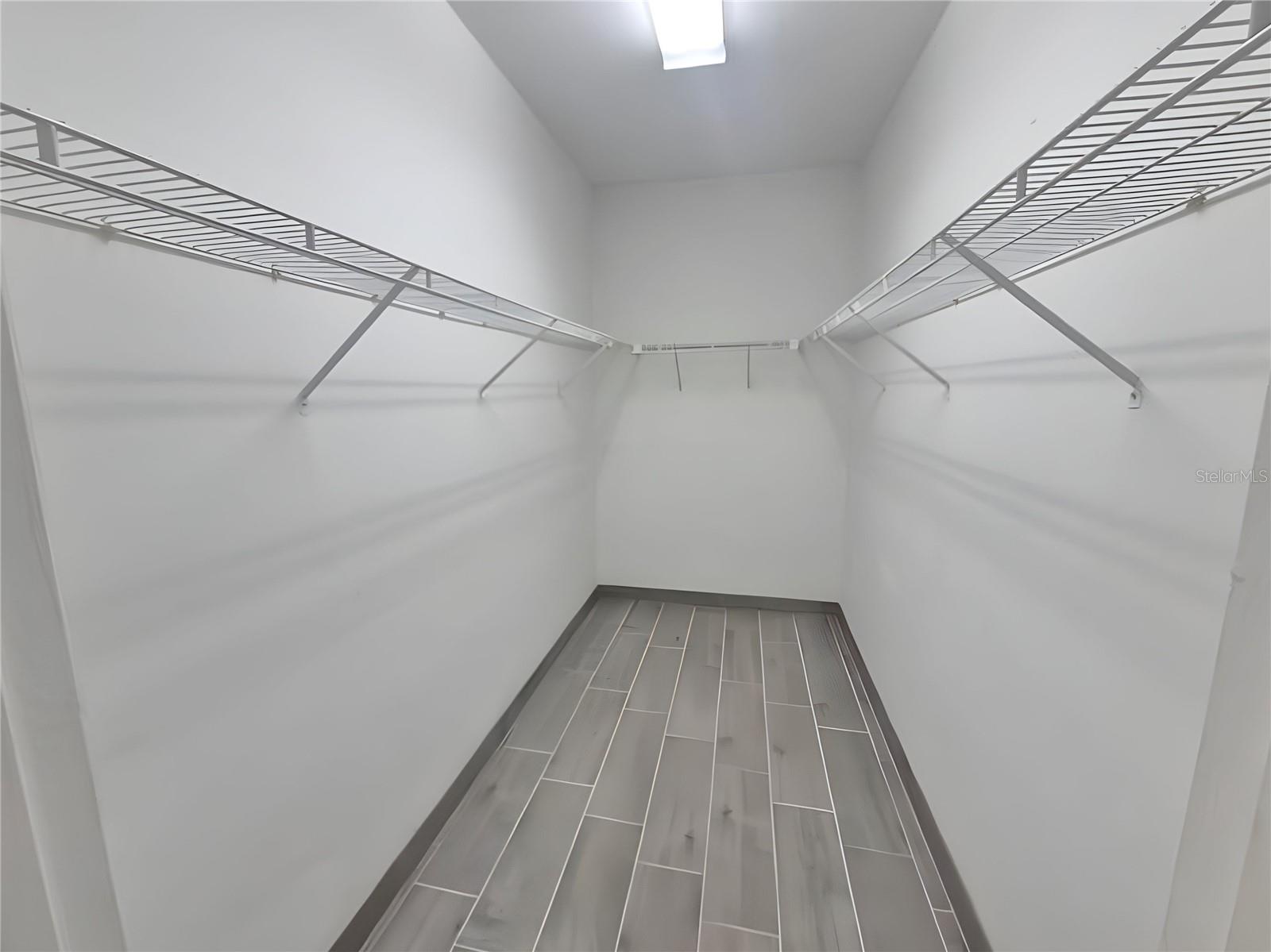 902 GREENBELT CIR — photo 29