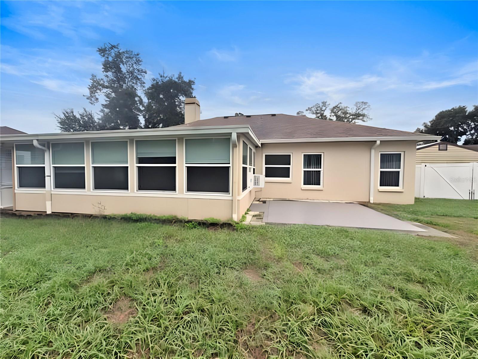 902 GREENBELT CIR — photo 34