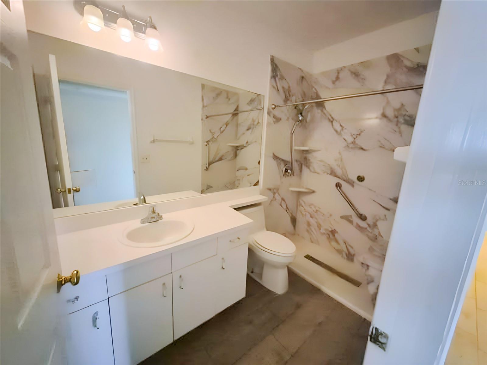 902 GREENBELT CIR — photo 25
