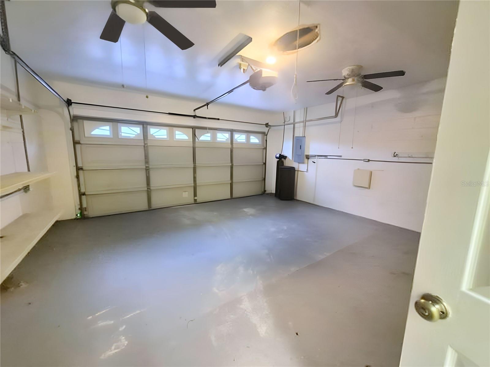 902 GREENBELT CIR — photo 22