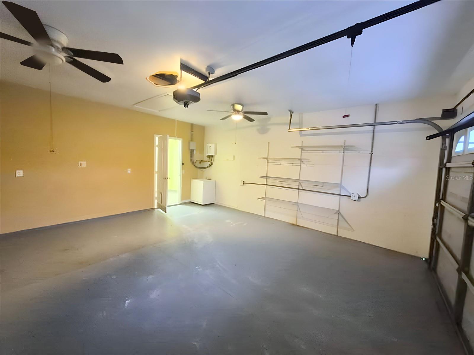 902 GREENBELT CIR — photo 31