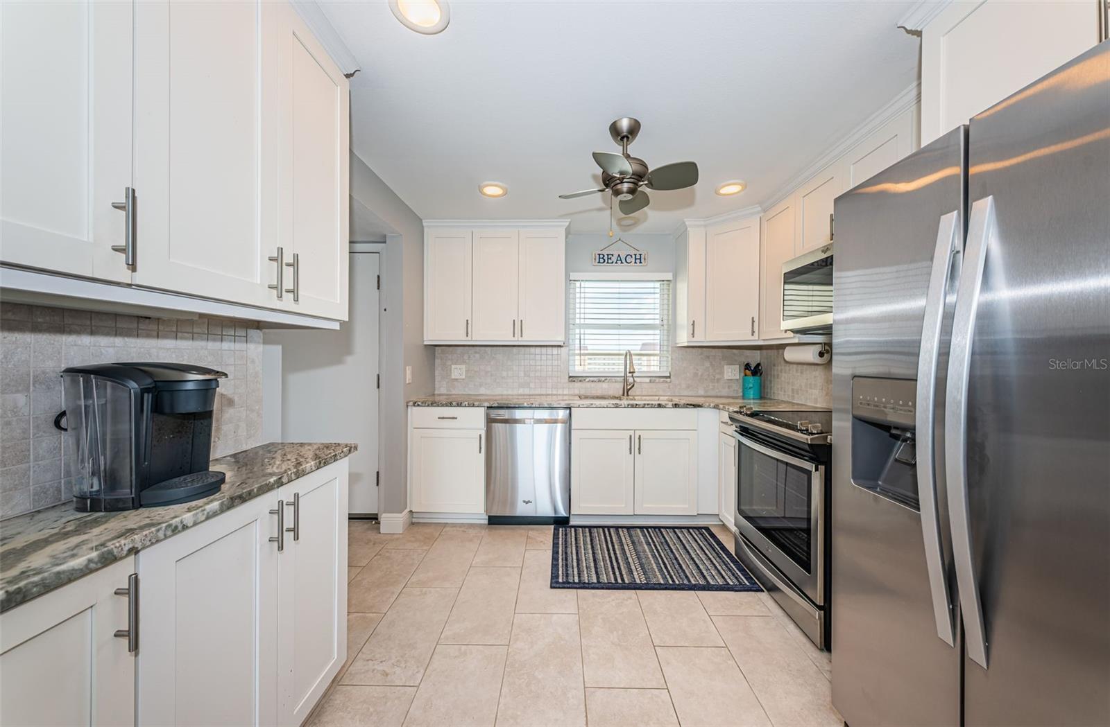 4775 COVE CIR #904 — photo 8