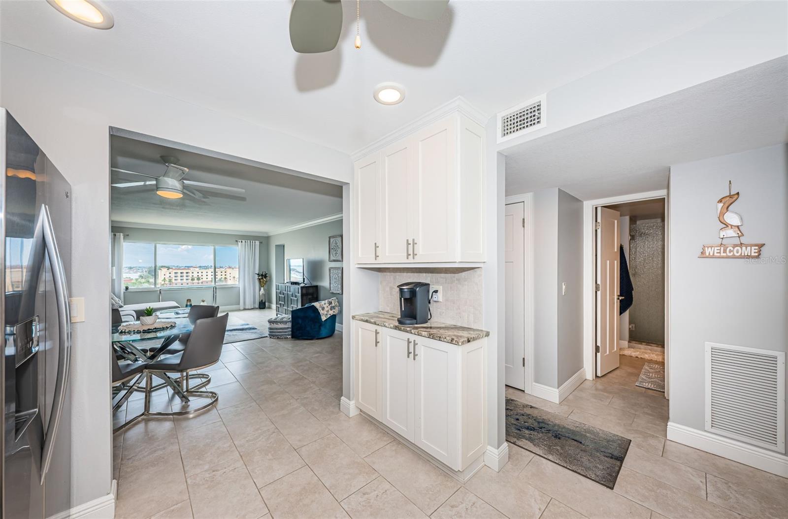 4775 COVE CIR #904 — photo 6