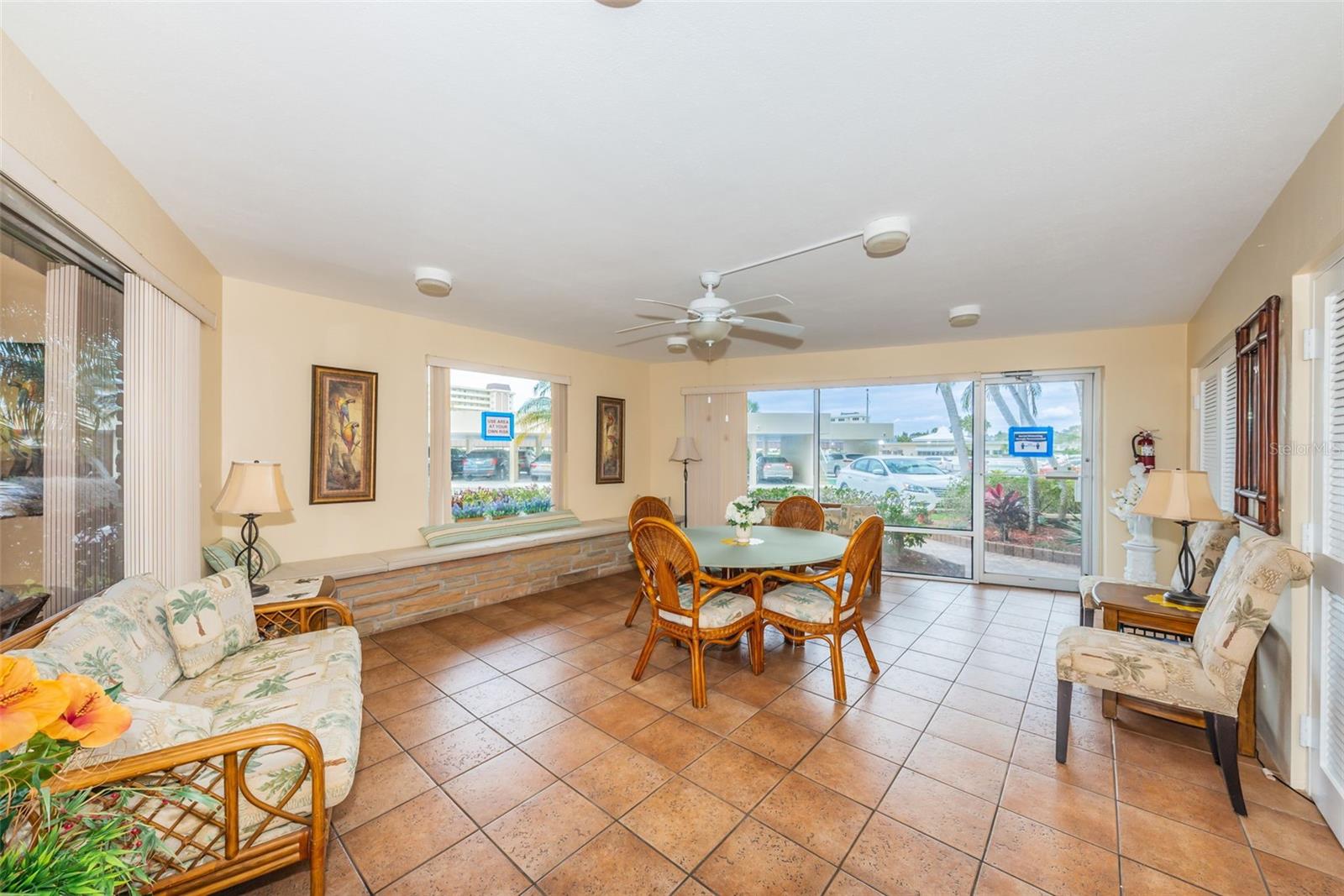 4775 COVE CIR #904 — photo 37