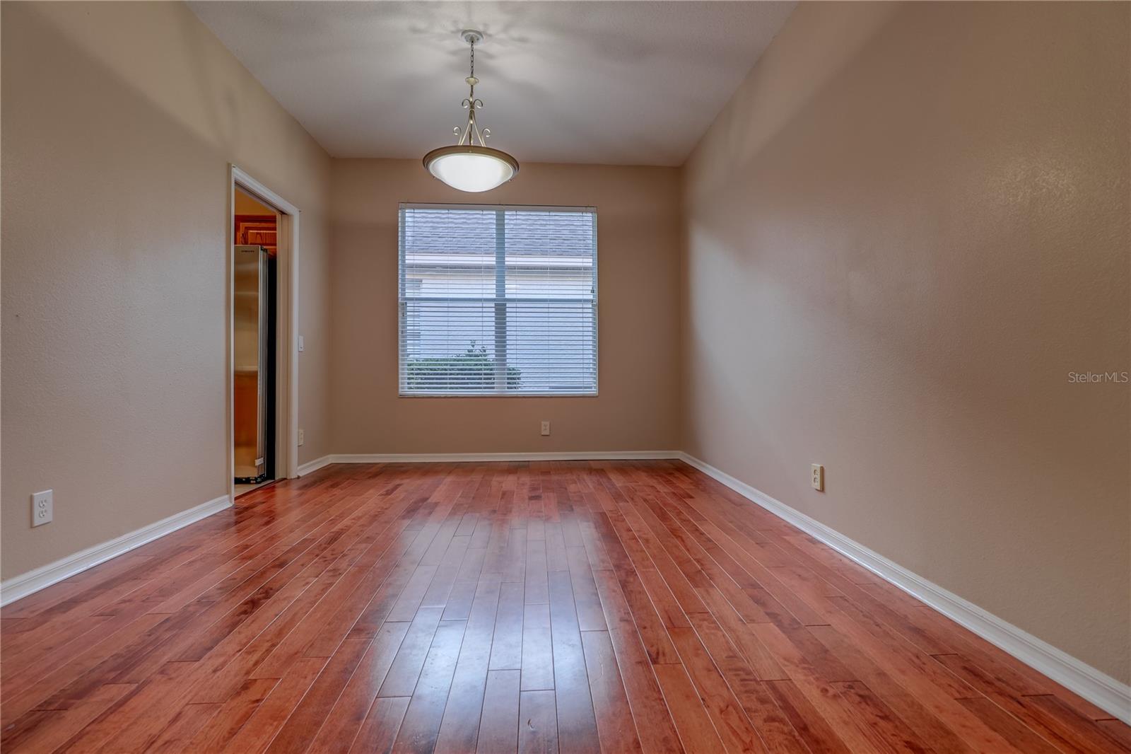 10215 EVERGREEN HILL DR — photo 9