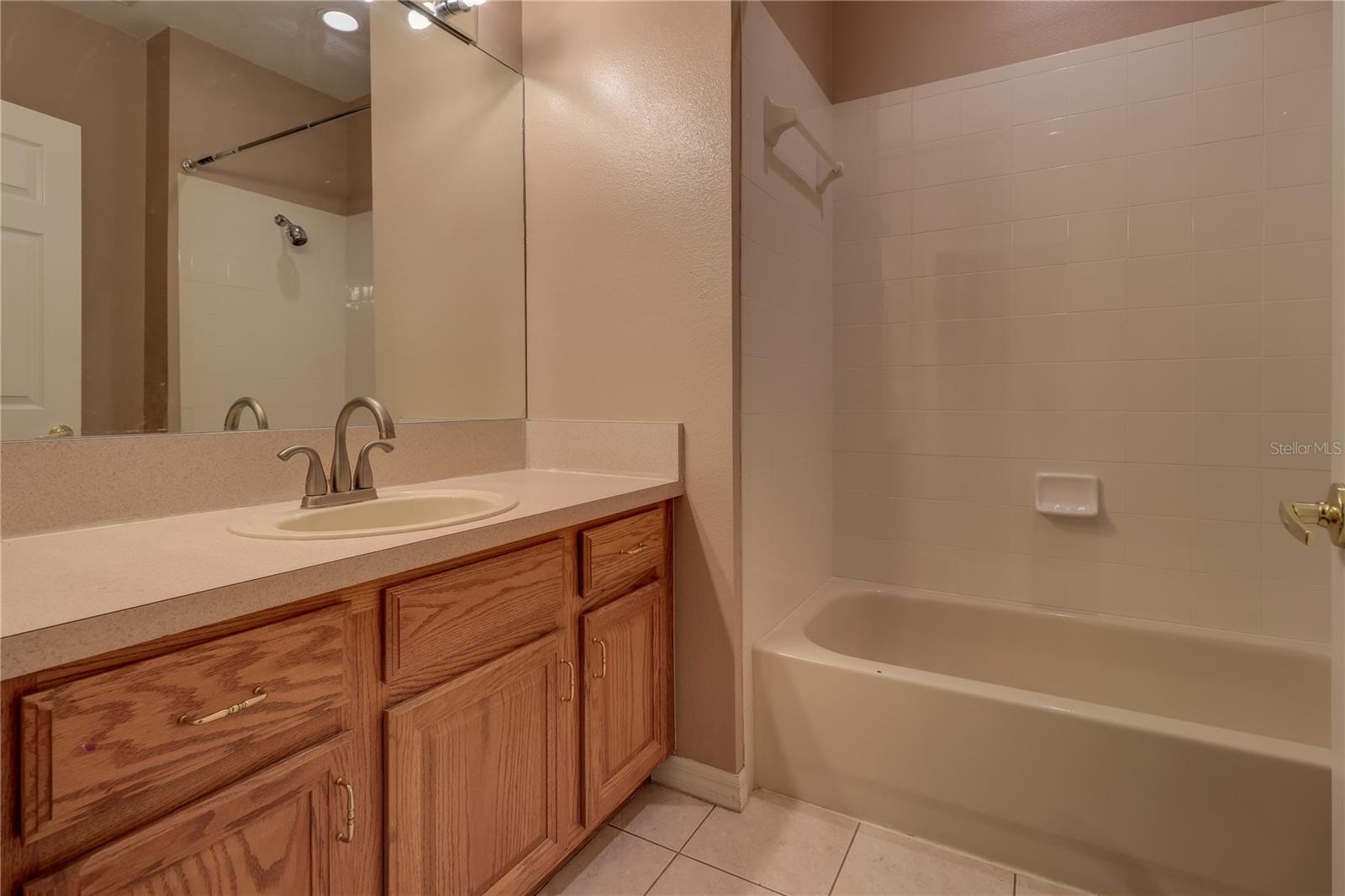 10215 EVERGREEN HILL DR — photo 34