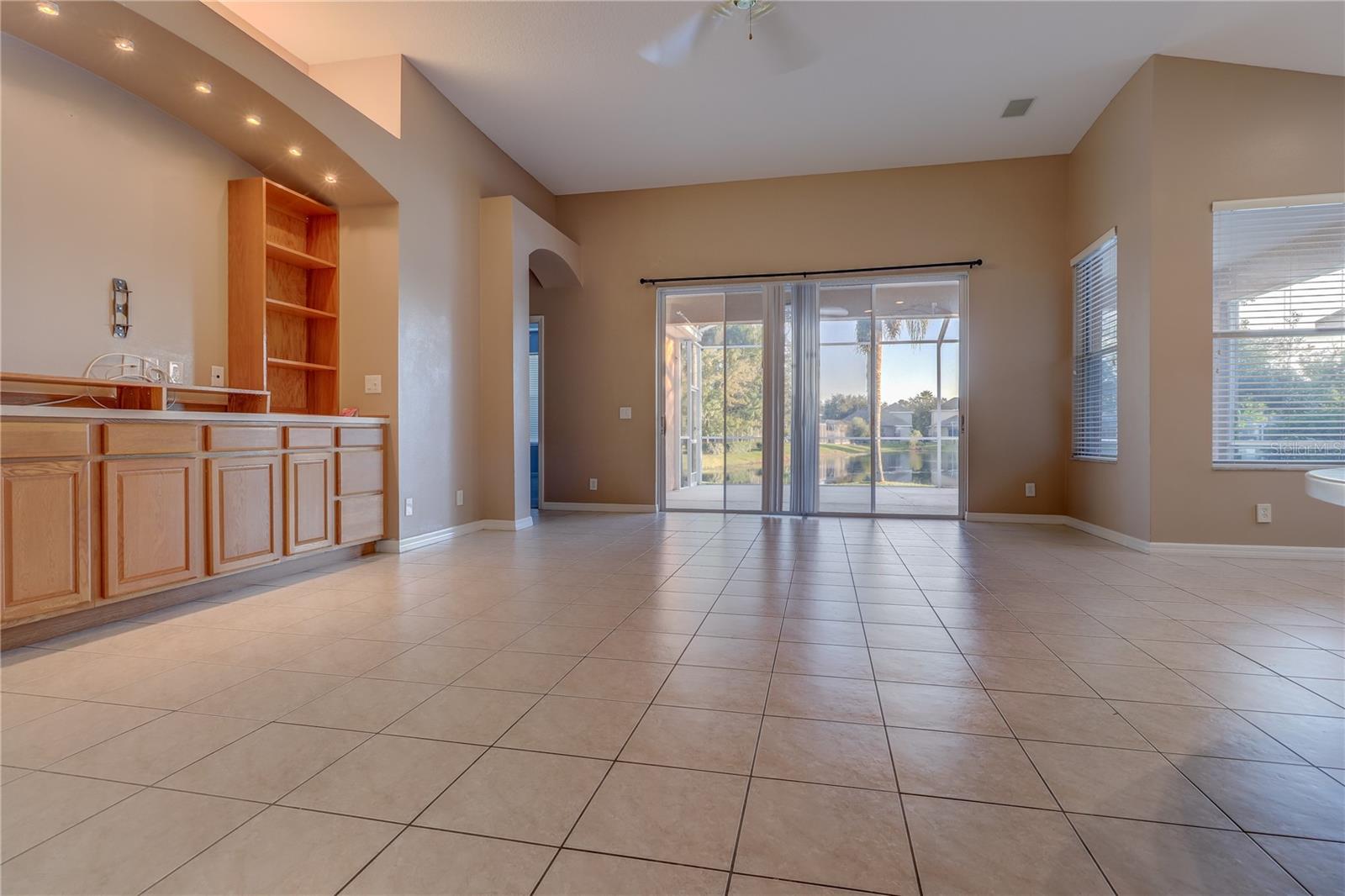 10215 EVERGREEN HILL DR — photo 11