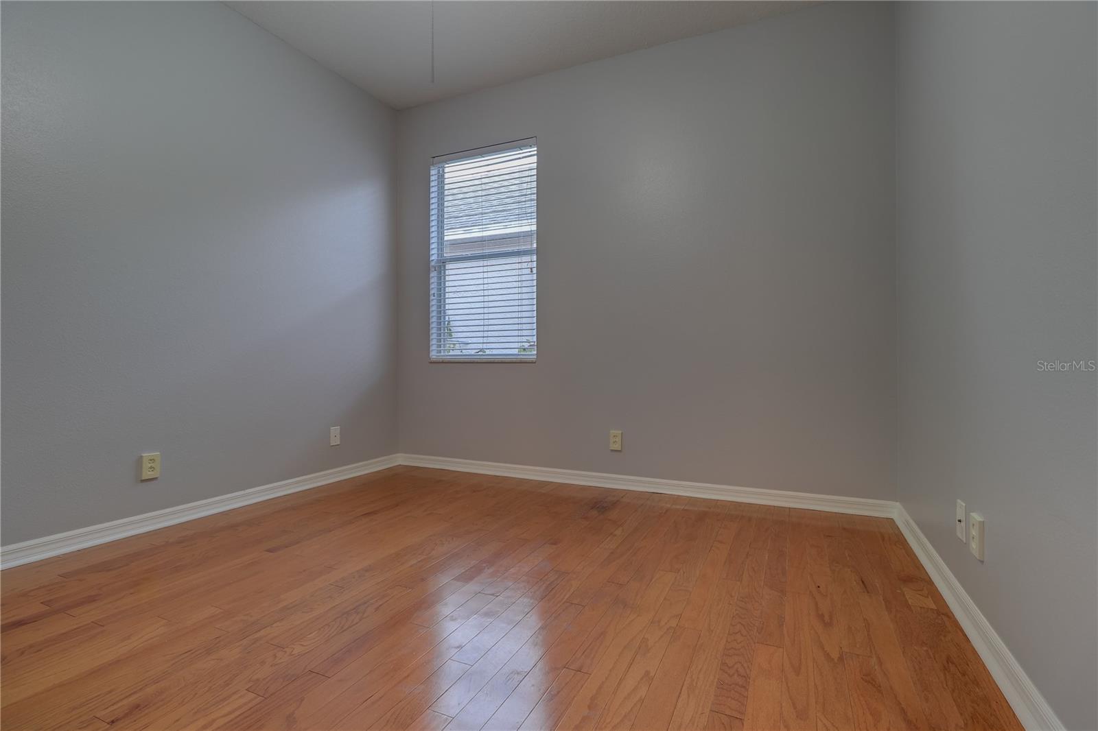 10215 EVERGREEN HILL DR — photo 32