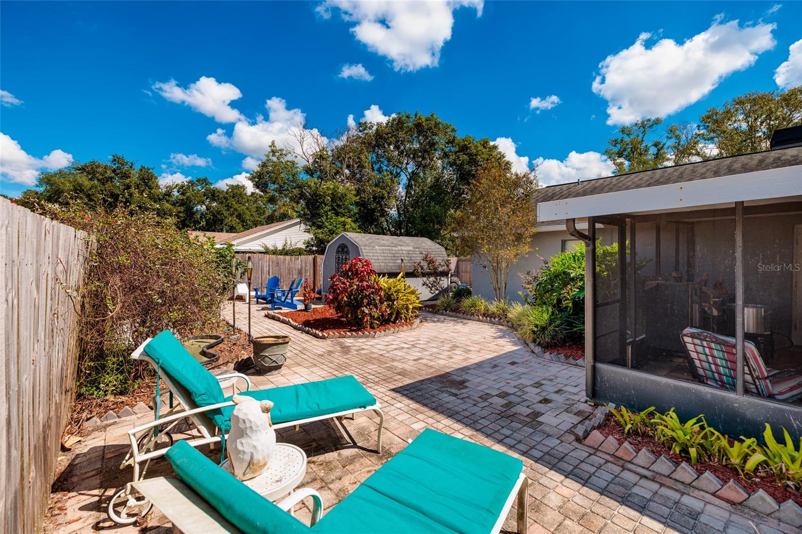 23208 SIERRA RD — photo 31