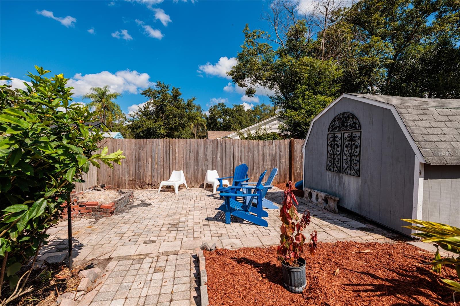 23208 SIERRA RD — photo 32
