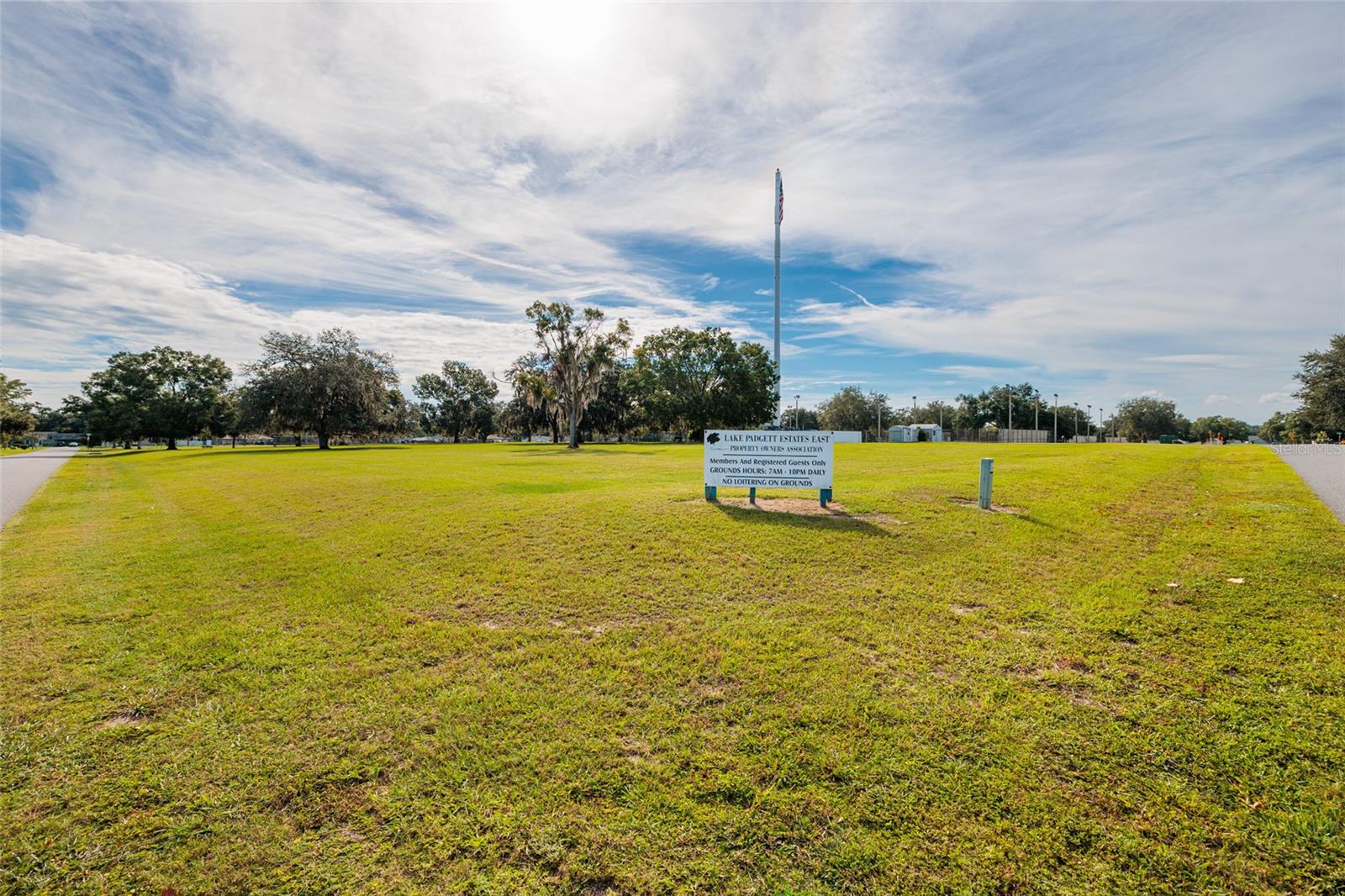 23208 SIERRA RD — photo 49
